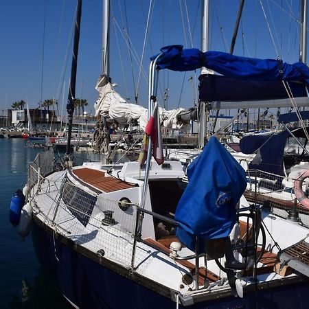 Velero En Puerto De Valencia - E&M Boats Hotel Buitenkant foto